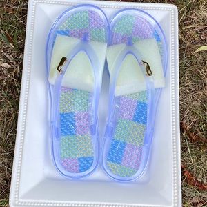 Vineyard Vines Jelly Flip Flops